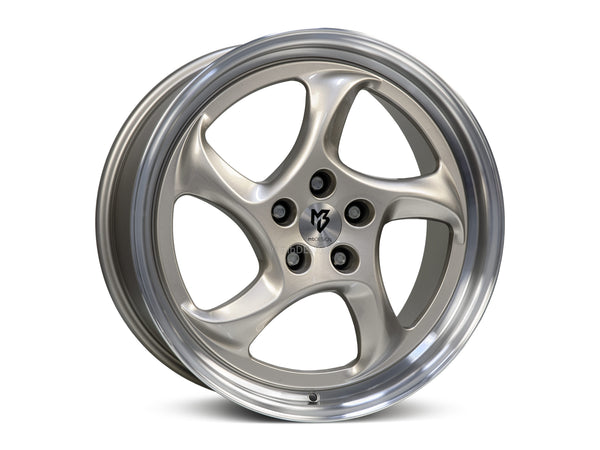 MbDESIGN TURBO 9x19 ET 42 5x114.3 Champagner glänzend lackiert. Außenbett poliert